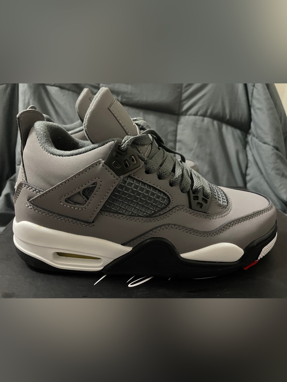 Air Jordan 4s cool grey retro size 6W (reps)